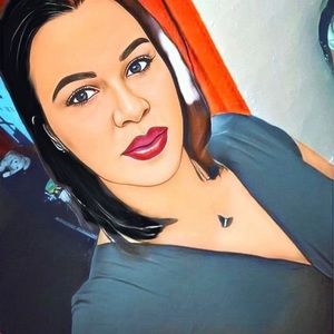 Meet your Posher, Evelyn fernandez